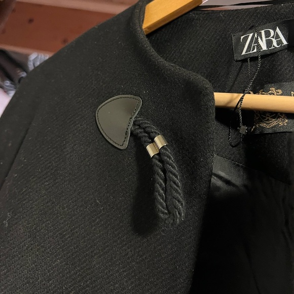 Zara x Italian MANTECO Wool Cape Coat - Picture 6 of 16